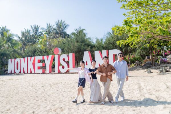 đi đảo khỉ suối hoa lan